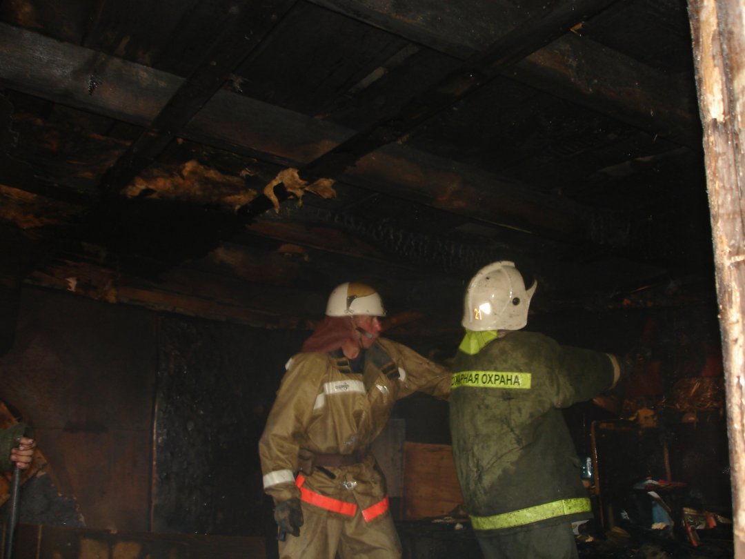 Пожар в хозпостройке в Кагальницком районе