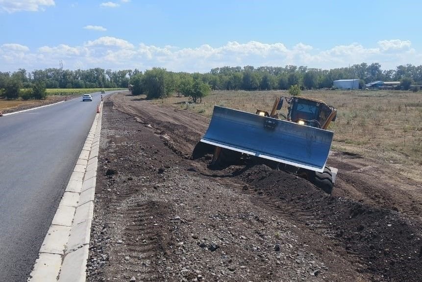 В Кагальницком районе капремонт автодороги по нацпроекту ведется с опережением графика